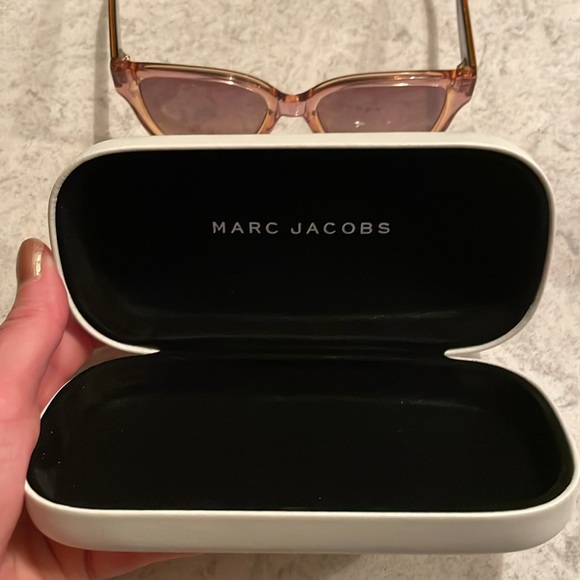 Brand new unworn Marc Jacobs square frame glasses. Comes with case and cloth. - Picture 8 of 10